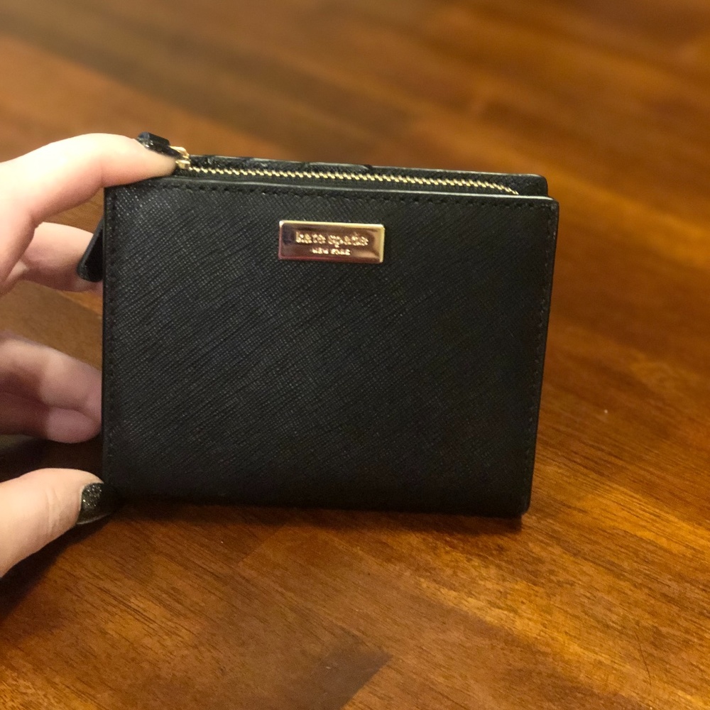 Kate Spade - Laurel Way Small Shawn - NWOT